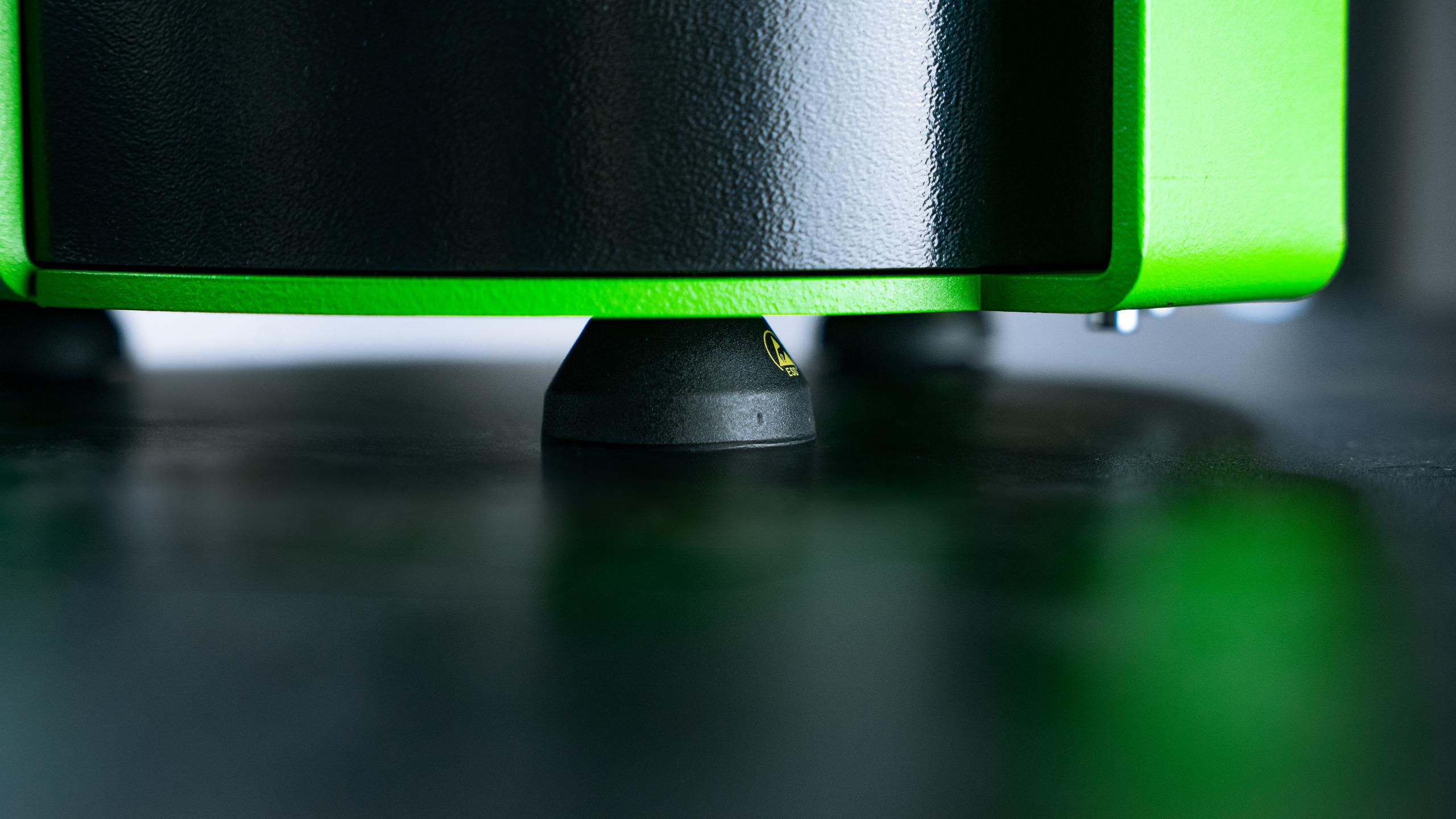 Anti-static ESD rubber feet for safe electronics cleaning